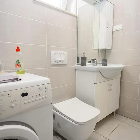 Lamat Apartment