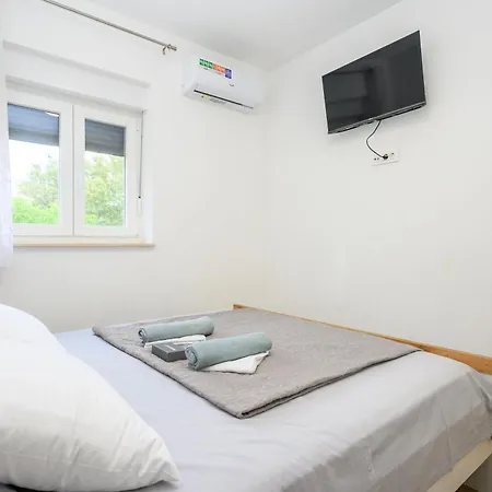 Lamat Apartment